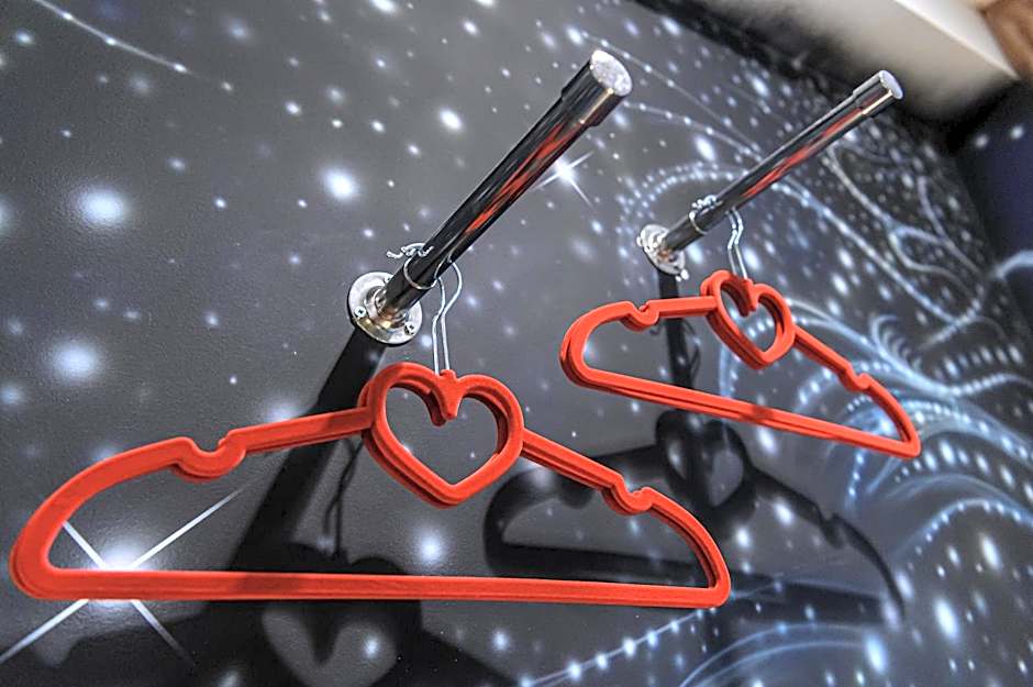 Hotel CineApollo - Ogni camera un film!