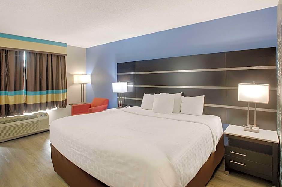 Clarion Pointe Atlanta Airport College Park