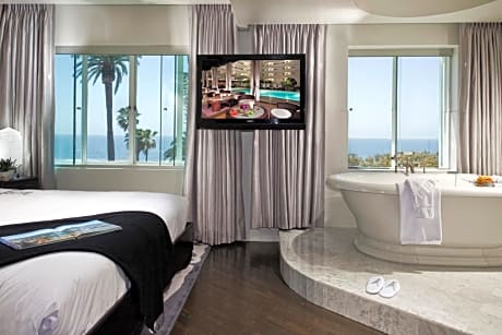 Two-Bedroom Suite with Ocean View