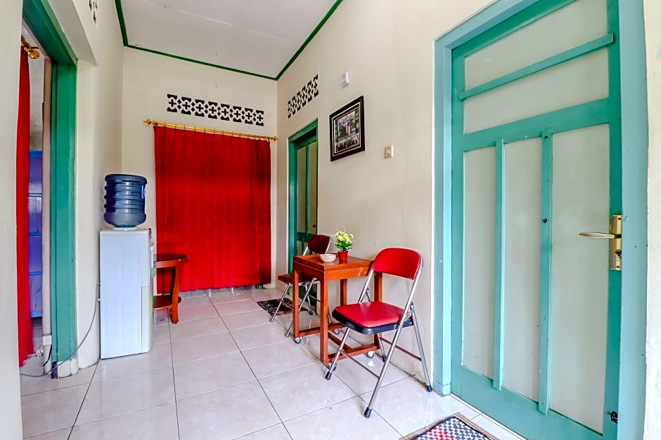 Bahagia Sederhana Homestay by ZUZU