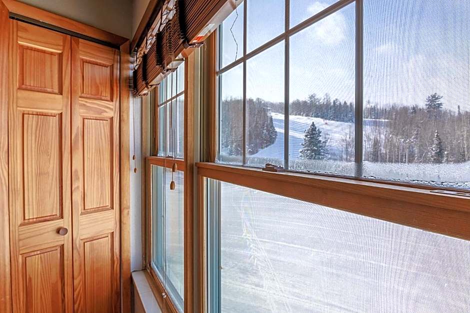 North Ridge Mountainside Condo