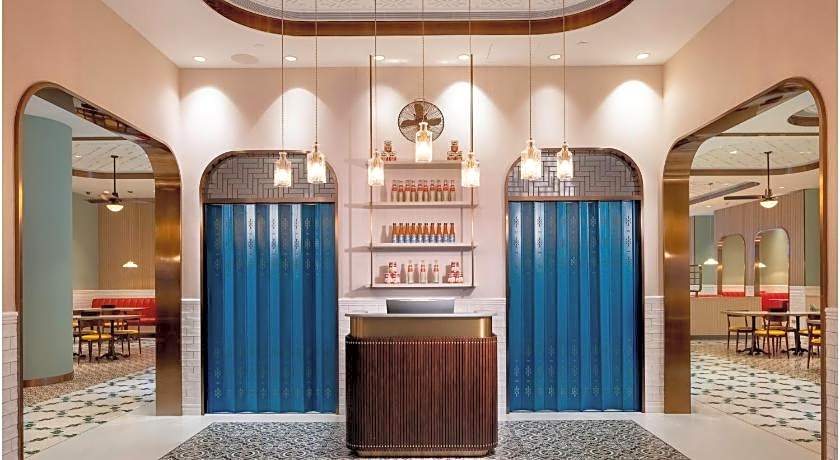 LINE FRIENDS PRESENTS CASA DE AMIGO