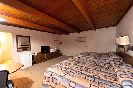 Queen Room with Two Queen Beds