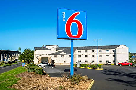 Motel 6-Newport, OR