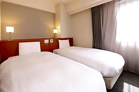 Standard Twin Room - Non-Smoking