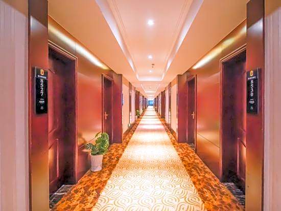 Super 8 Select Hotel