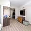 Hawthorn Extended Stay by Wyndham Panama City Beach
