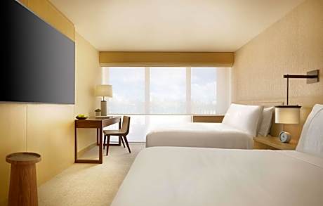 Deluxe Queen Room with Two Queen Beds