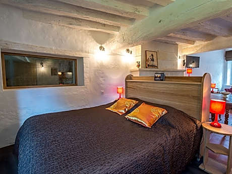 Appartement-Salle de bain privée séparée-Gîte Cadre Noir