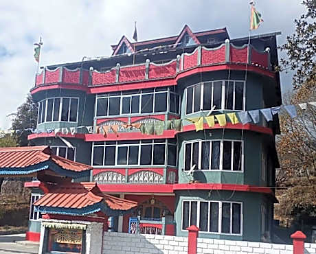 Enchanting Trikhal Hotel Tawang 