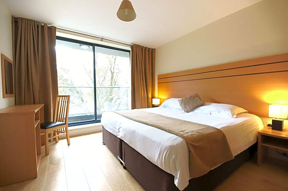 Lodge Drive Serviced Apartments