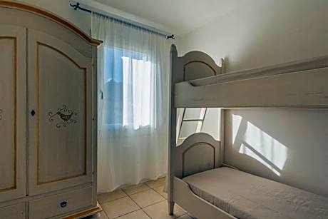 Two-Bedroom Apartment (6 Adults)