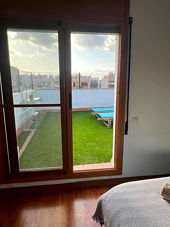 Private Double Room in a Shared Penthouse with Patios