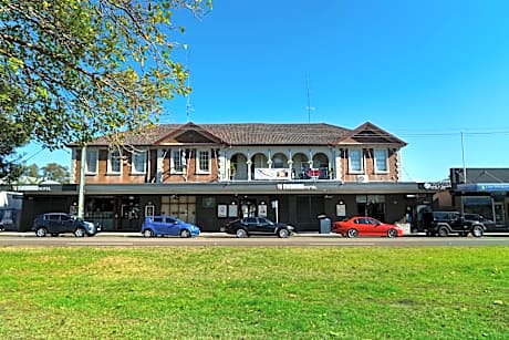 Swansea Hotel