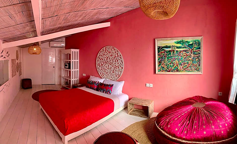 PinkCoco Uluwatu - Constant Surprises & for Cool Adults Only