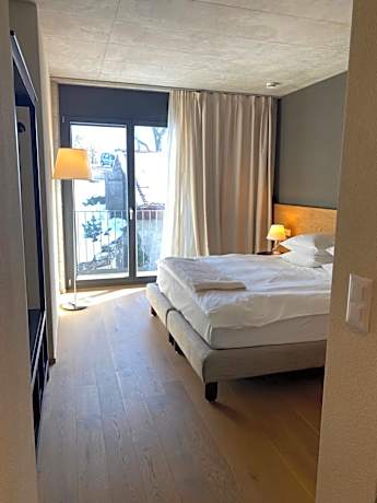 Suite with Garden View