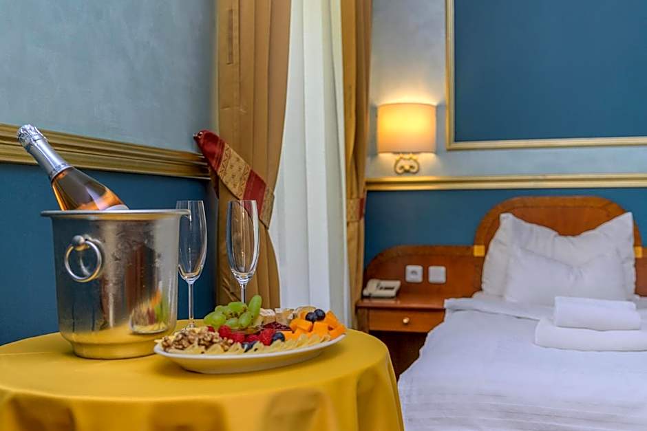 Hotel Kinsky Fountain