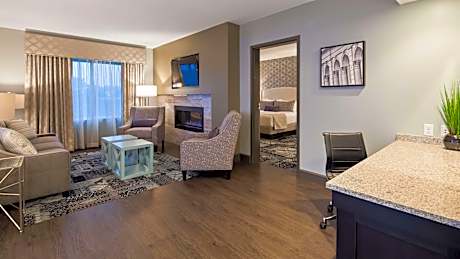 Two-Room King Suite with Sofa Bed - Non-Smoking