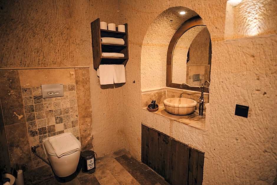 Çavuşin Cave House-Cappadocia