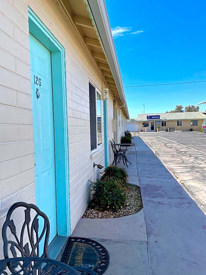 Howard Johnson by Wyndham Ridgecrest, CA