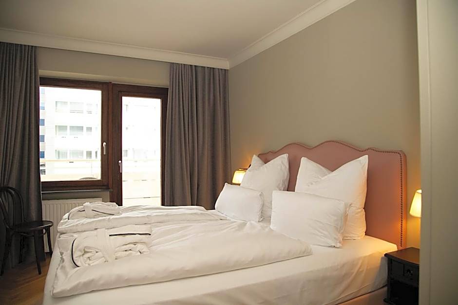 Mimosa Hotel