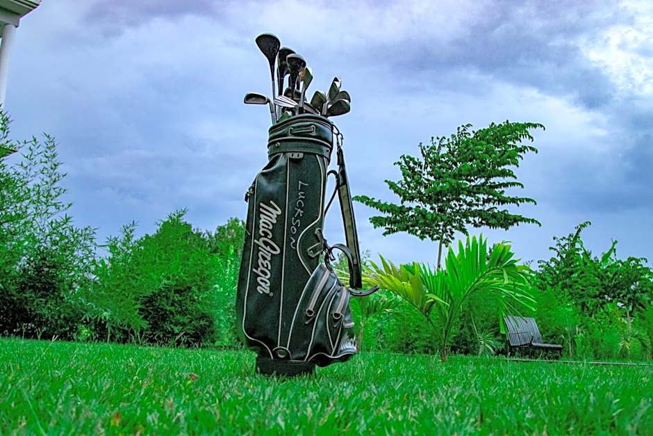 Shose Farmhouse Chalets & Campsite