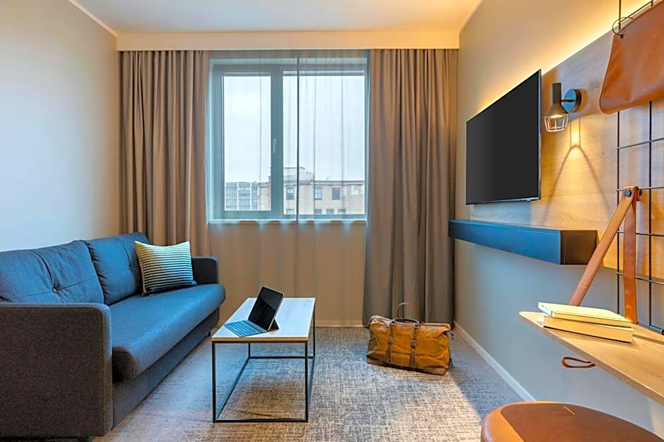 Moxy by Marriott Berlin Ostbahnhof