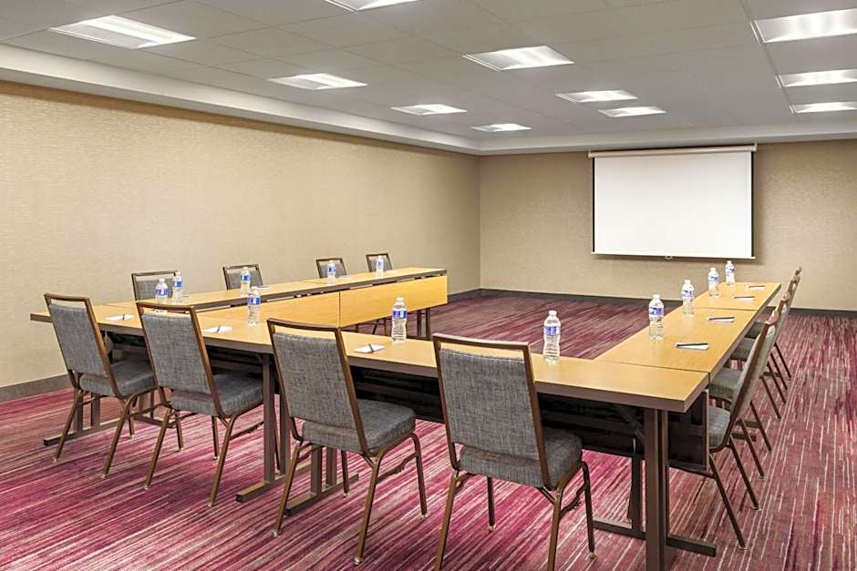 Courtyard by Marriott Salinas Monterey