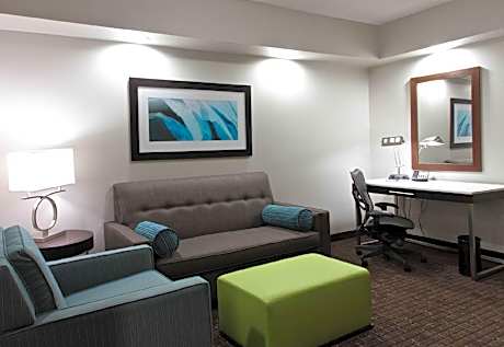 2 Queen Junior Suite Hearing Accessible