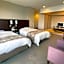 Wisterian Life Club Toba