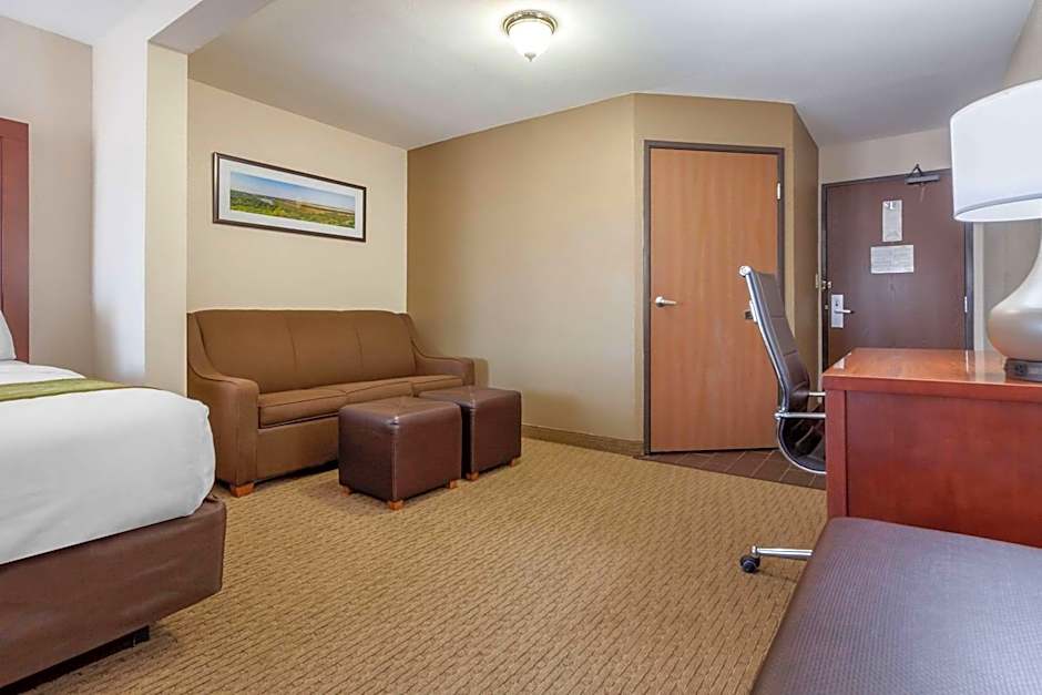 Comfort Suites Omaha East-Council Bluffs