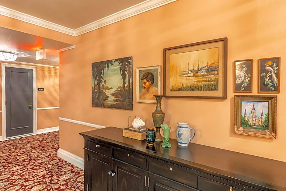 The Pontchartrain Hotel
