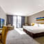 Mercure Kooindah Waters