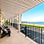 Gold Coast Inn ⁀➷ Breathtaking Sunsets ➠ Standard Lake View Room ➠ 106