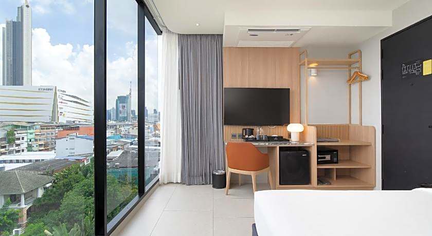 Saan Hotel Sathorn 