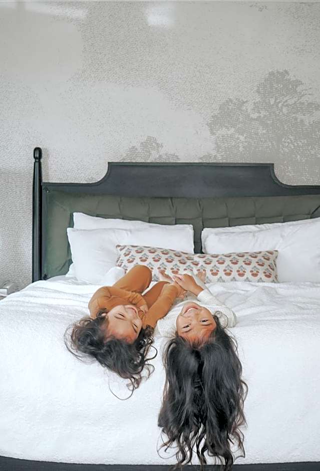 Fireside Inn on Moonstone Beach