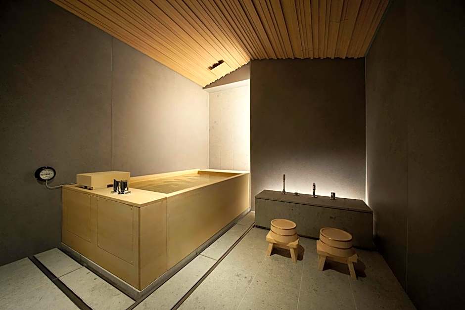 TSUKI Tokyo