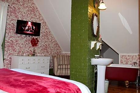 Superior Queen Room (Merry 3)