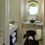 The Valorian Los Angeles, Curio Collection by Hilton