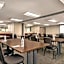 Country Inn & Suites by Radisson, Pella, IA