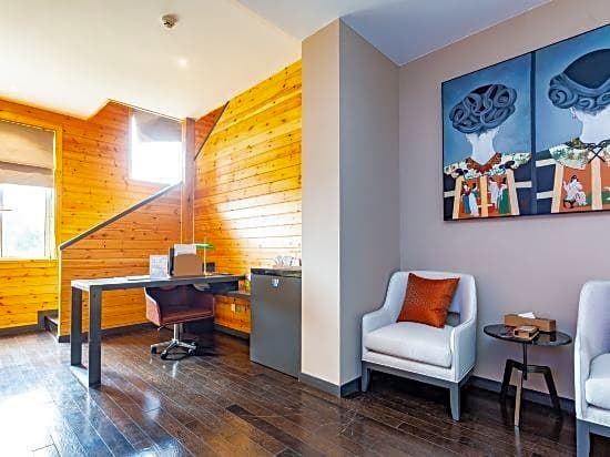 Howard Johnson Life Parkview Yuqing