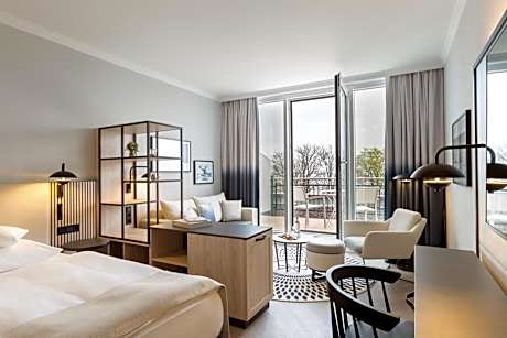 Renovated Deluxe Double Room with Rooftop Terrace and Sea View