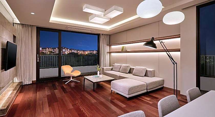 Somerset Jeju Shinhwa World