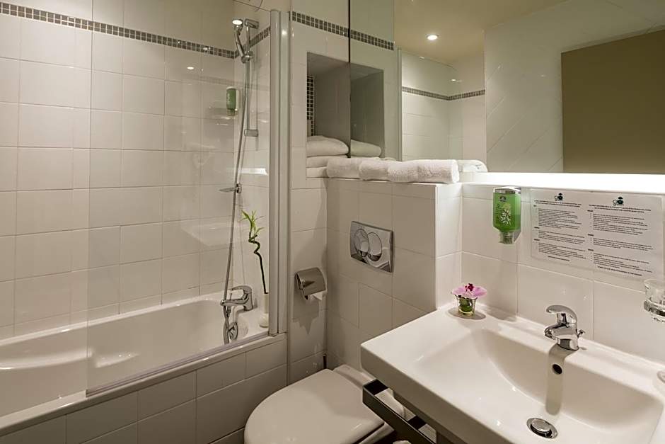 Mercure Aix-en-Provence La Duranne Gare TGV