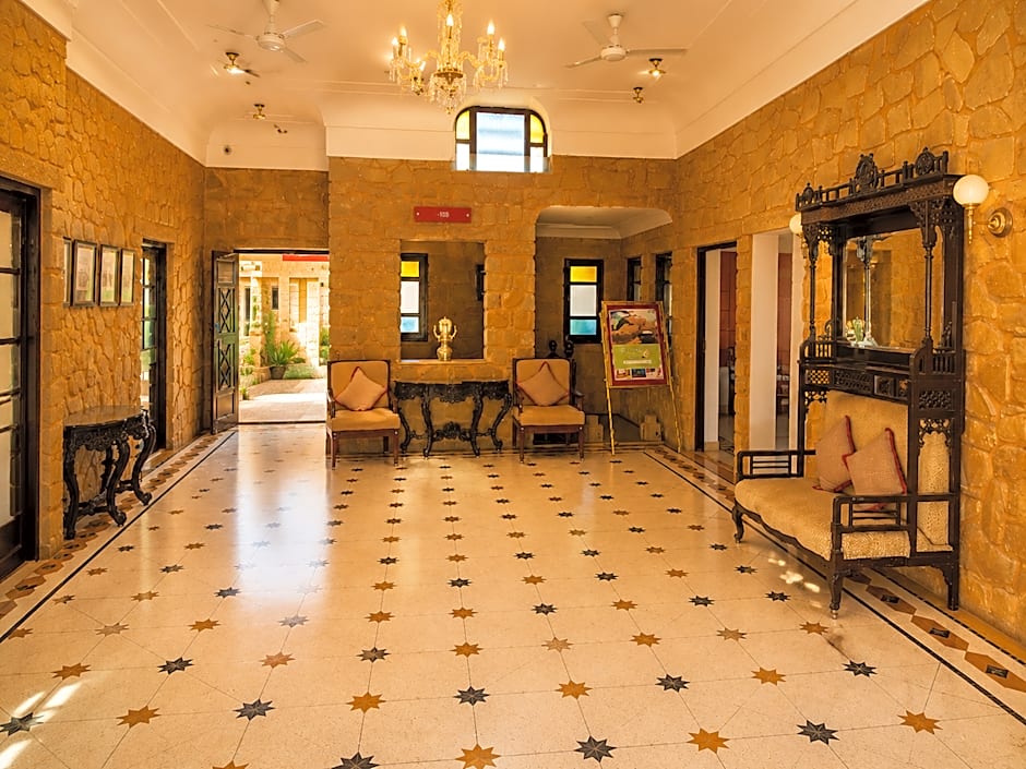 Hotel Rawal Kot