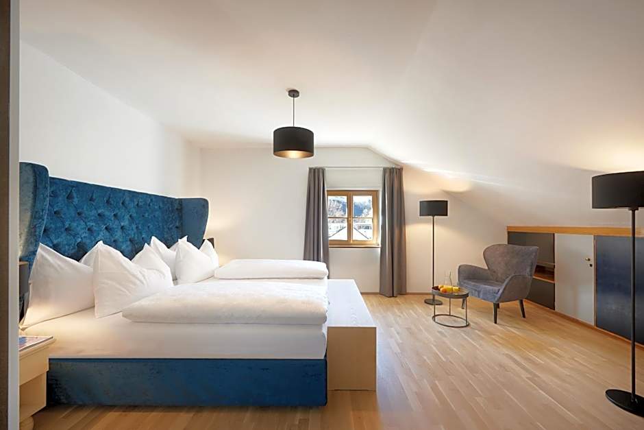 Photo 1 of 3 of Deluxe Suite