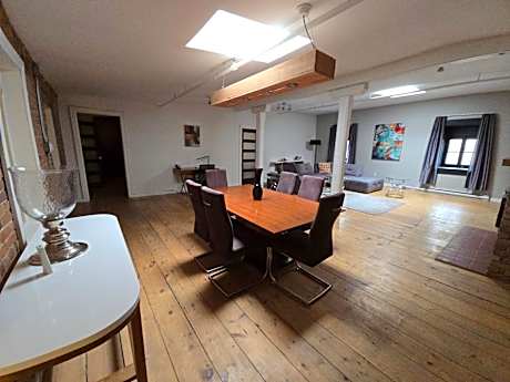 Two-Bedroom Apartment with 2 Bathrooms