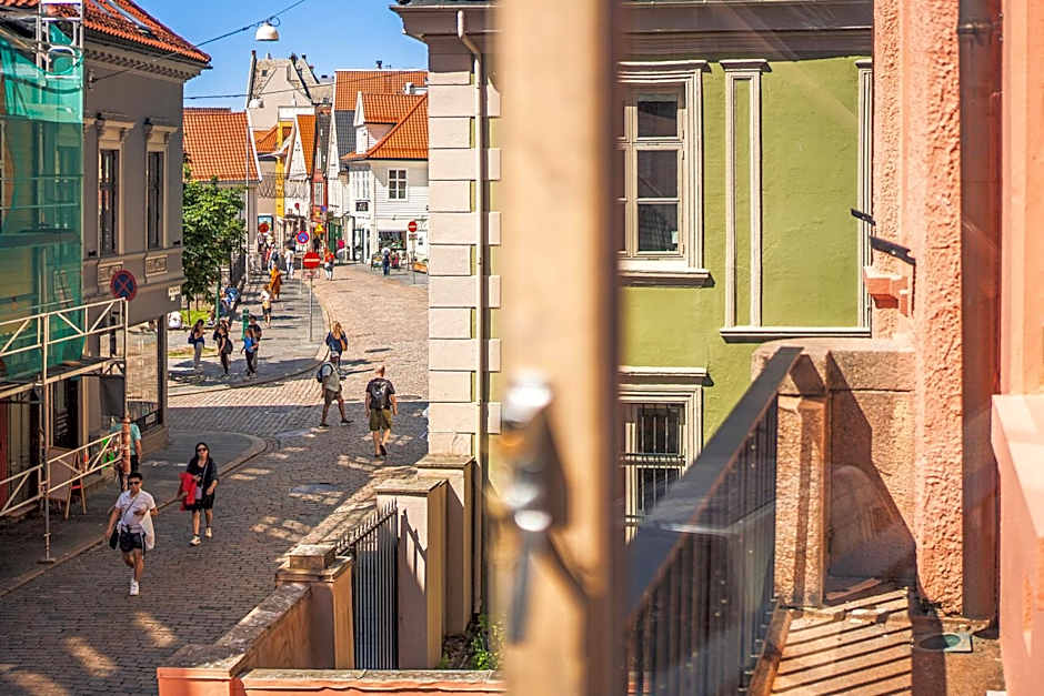 NEW JULY 2026! BREEZE Bergen City - Self Service