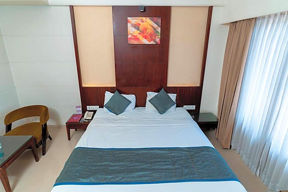 Hotel Chaitali - Pure Veg