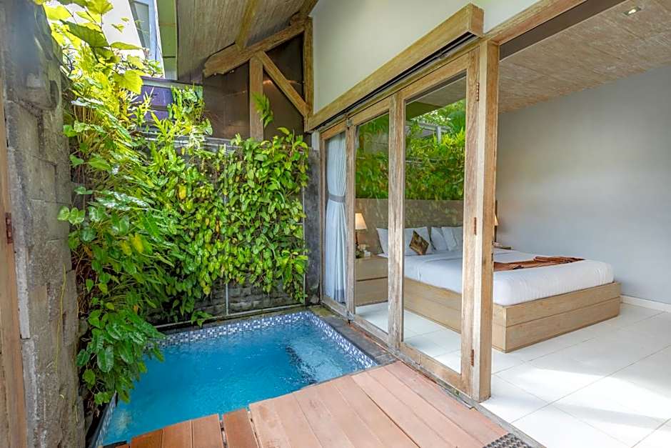 ME Villa Kayu Tulang